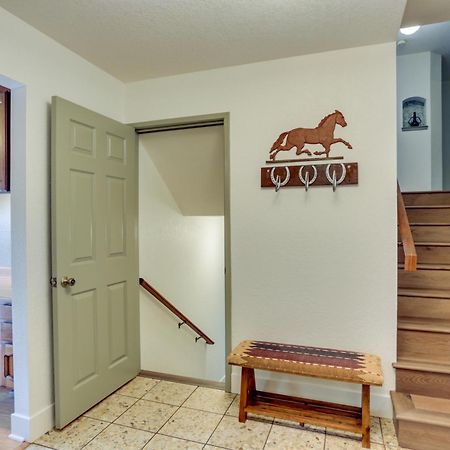 Pet-Friendly Escape With Game Room And Fire Pit! North Fork Экстерьер фото