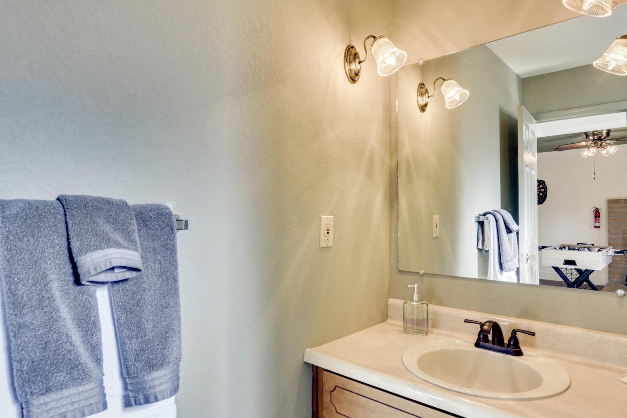 Pet-Friendly Escape With Game Room And Fire Pit! North Fork Экстерьер фото