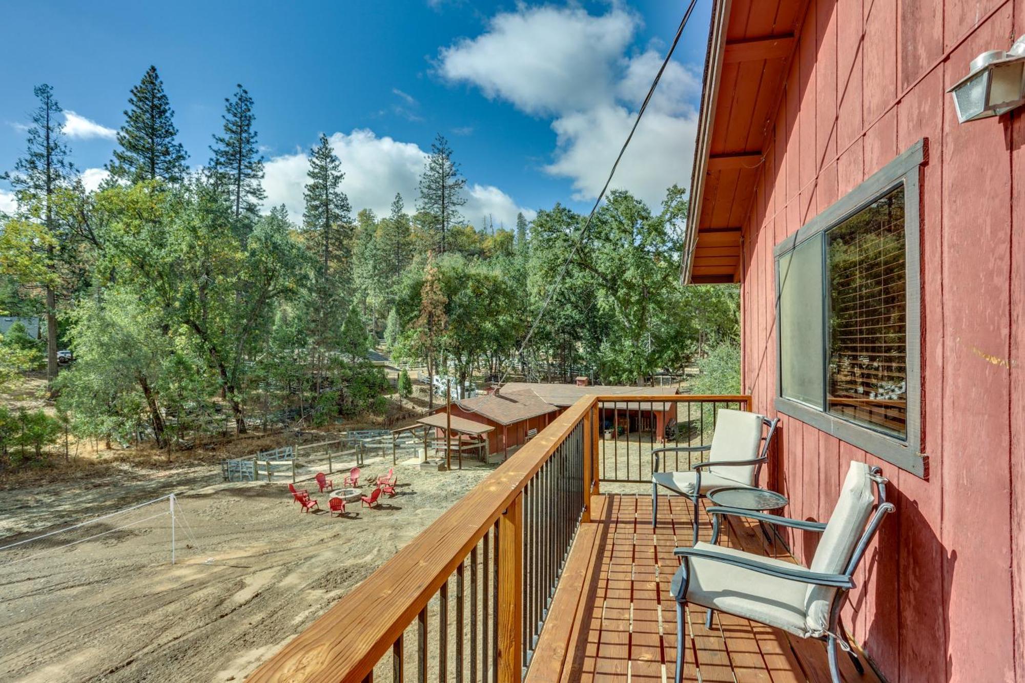 Pet-Friendly Escape With Game Room And Fire Pit! North Fork Экстерьер фото